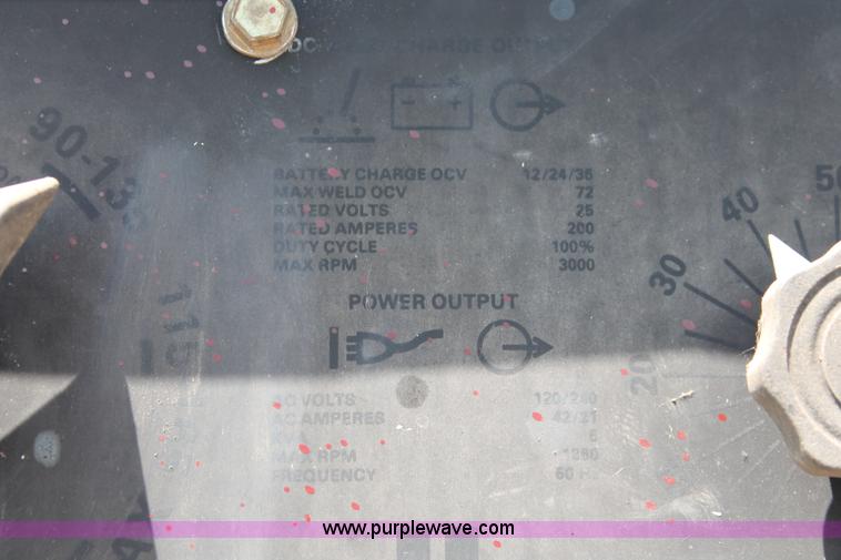 image for item H3087 1977 GMC Sierra 6500 flatbed ladder/boom truck