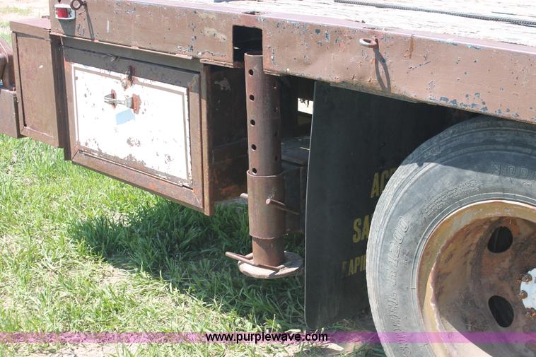 image for item H3087 1977 GMC Sierra 6500 flatbed ladder/boom truck