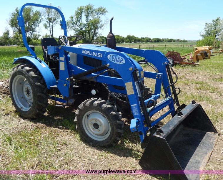 image for item H3092 2006 Lenar LE274-1 MFWD tractor