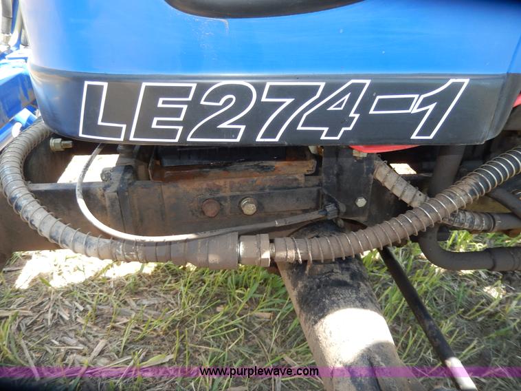 image for item H3092 2006 Lenar LE274-1 MFWD tractor