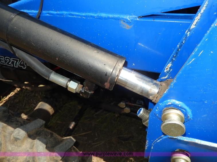 image for item H3092 2006 Lenar LE274-1 MFWD tractor