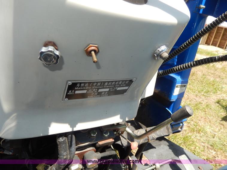 image for item H3092 2006 Lenar LE274-1 MFWD tractor