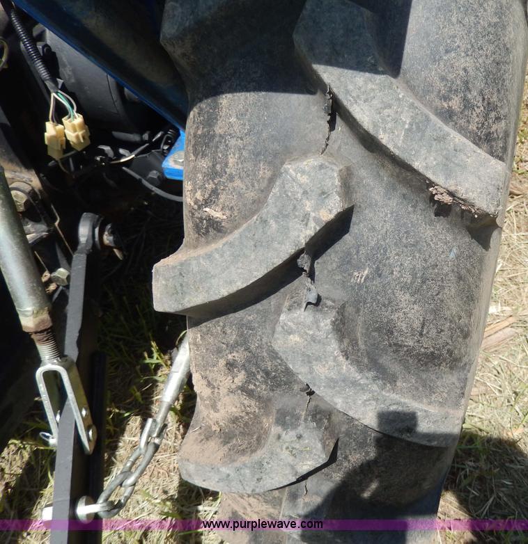 image for item H3092 2006 Lenar LE274-1 MFWD tractor