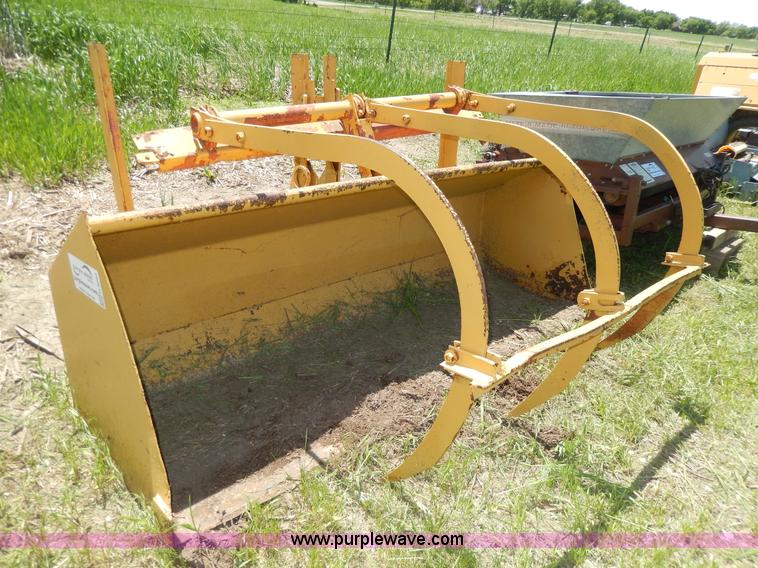 image for item H3094 Two yard tractor bucket