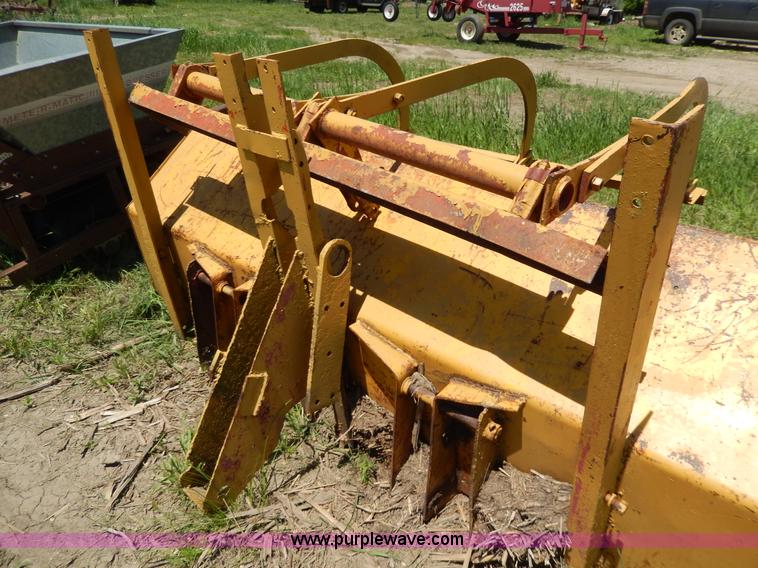 image for item H3094 Two yard tractor bucket