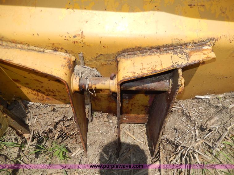 image for item H3094 Two yard tractor bucket