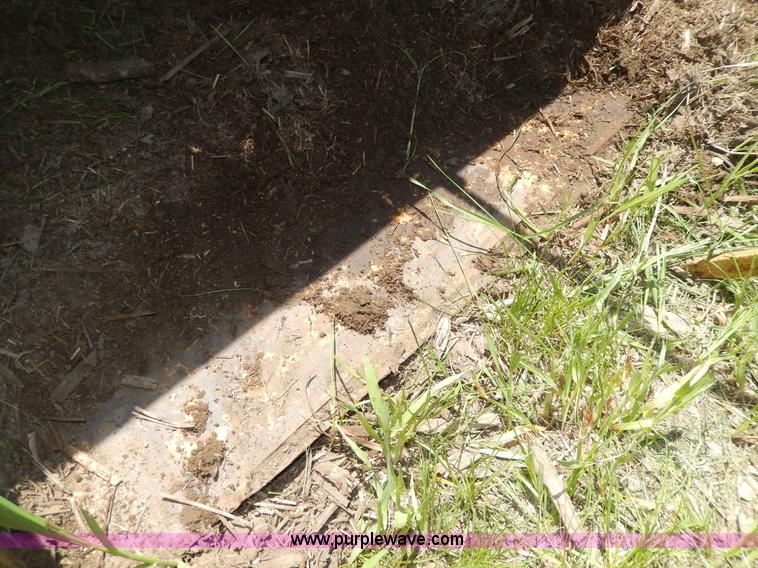 image for item H3094 Two yard tractor bucket