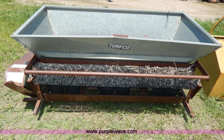 image for item H3095 Turfco Meter-Matic III top dresser