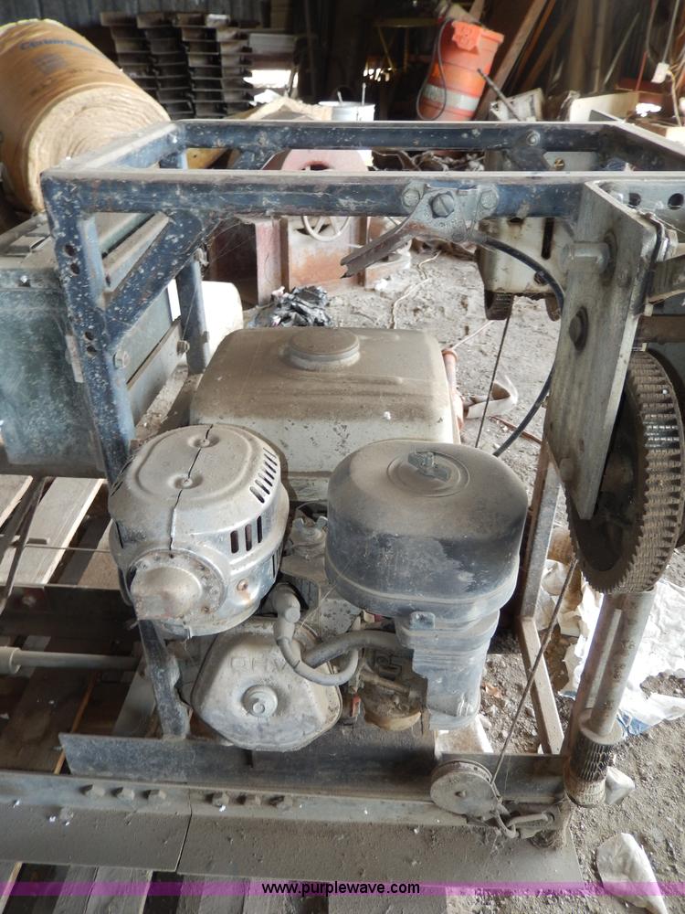 image for item AA9747 Motorized concrete screed