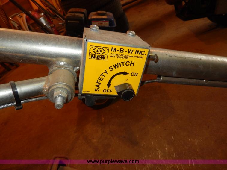 image for item AA9892 MBW power concrete trowel