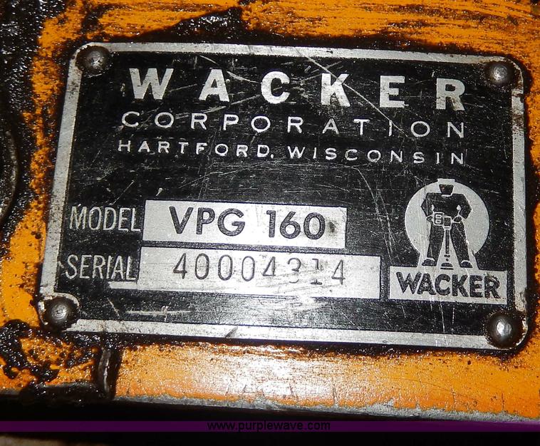 image for item AA9901 Wacker VP6160 plate compactor