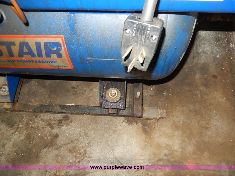 image for item AS9495 Castar cast iron air compressor