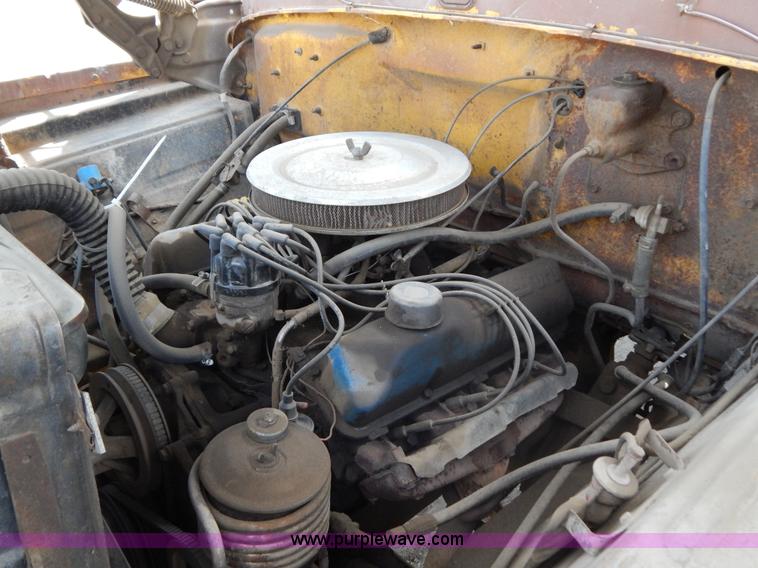 image for item D4762 1968 Ford 600 dump truck