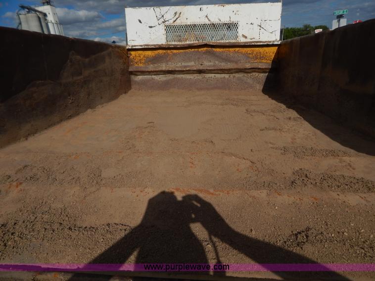 image for item D4762 1968 Ford 600 dump truck