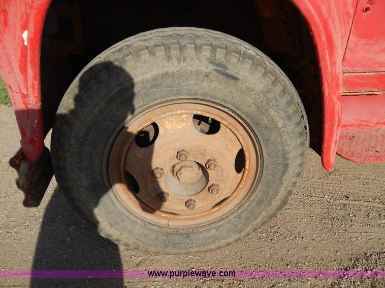 image for item D4763 1969 International Loadstar 1700 dump truck