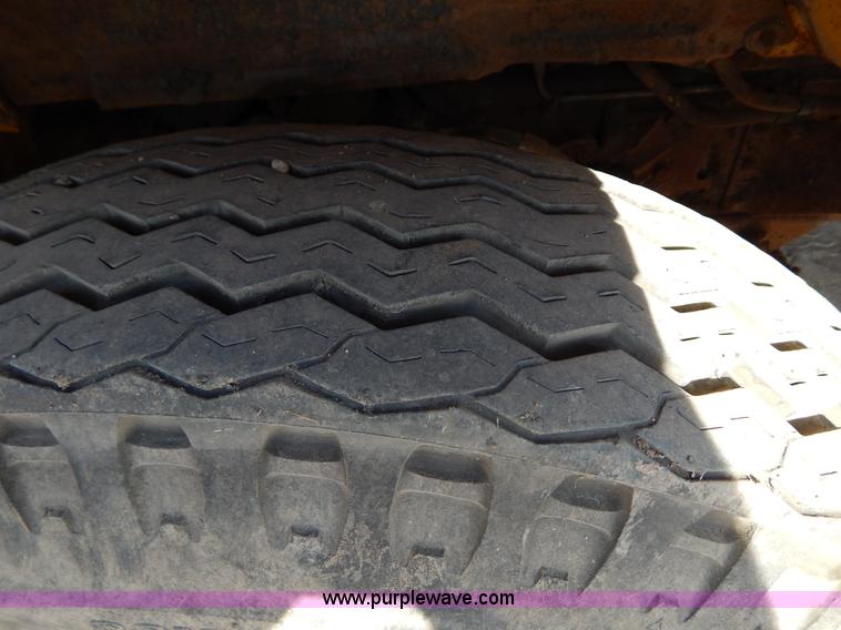 image for item D4763 1969 International Loadstar 1700 dump truck