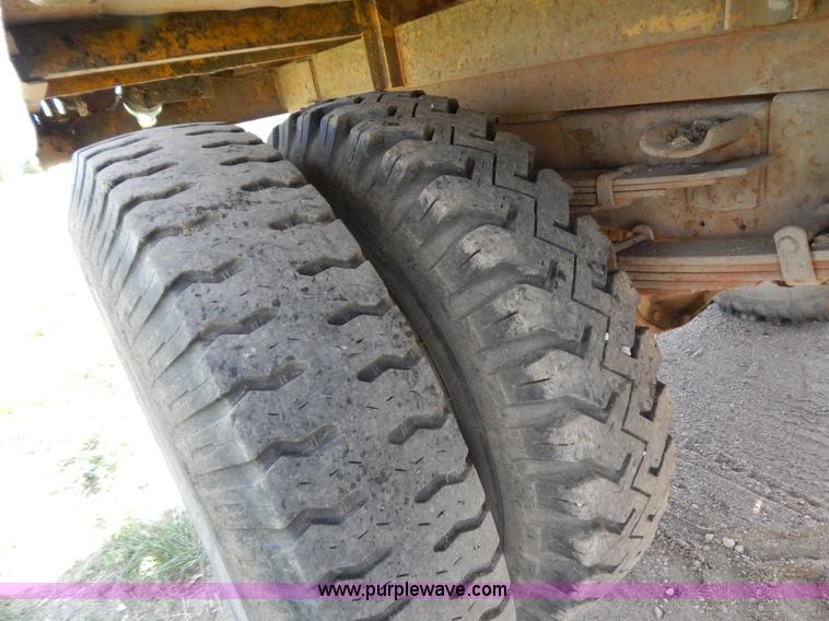 image for item D4763 1969 International Loadstar 1700 dump truck