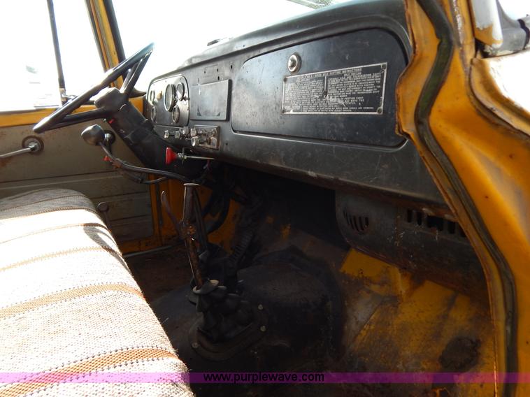 image for item D4763 1969 International Loadstar 1700 dump truck