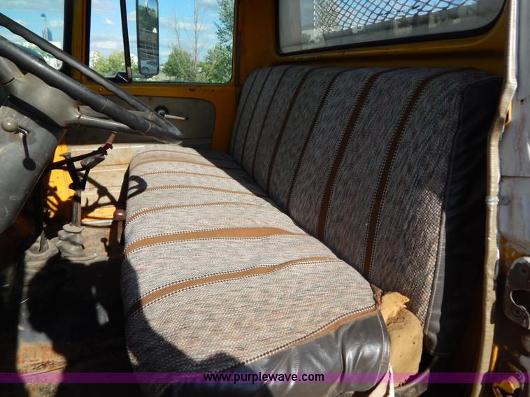 image for item D4763 1969 International Loadstar 1700 dump truck