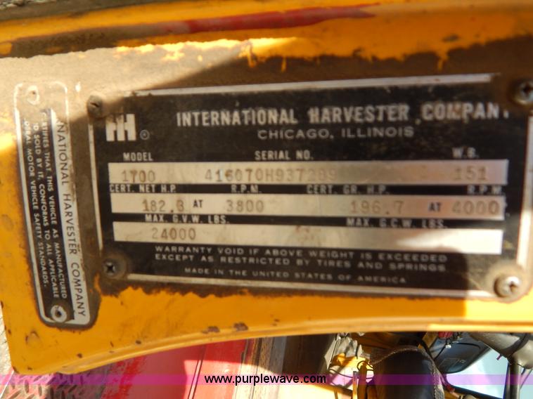 image for item D4763 1969 International Loadstar 1700 dump truck