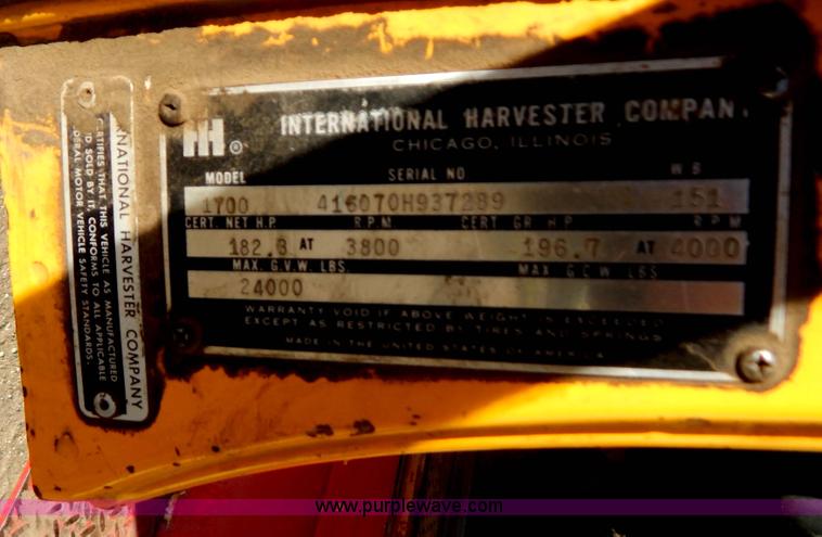 image for item D4763 1969 International Loadstar 1700 dump truck