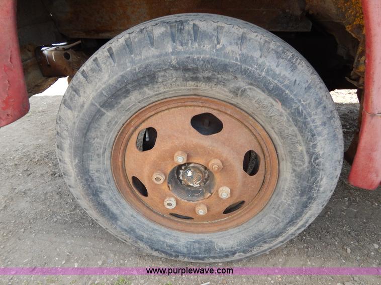 image for item D4764 1967 Ford 600 dump truck