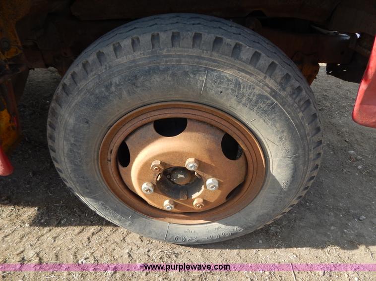 image for item D4764 1967 Ford 600 dump truck