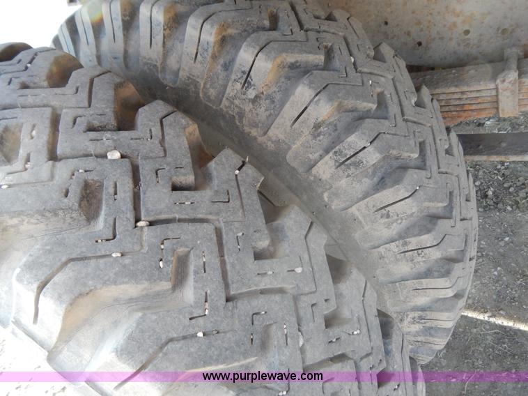 image for item D4764 1967 Ford 600 dump truck