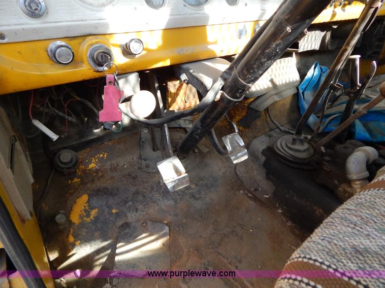 image for item D4764 1967 Ford 600 dump truck