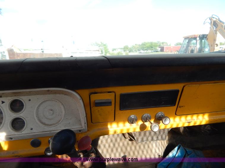 image for item D4764 1967 Ford 600 dump truck