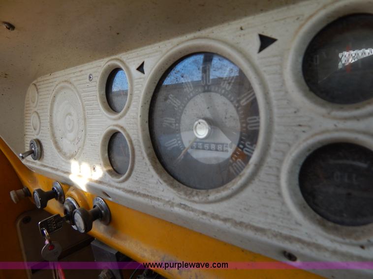 image for item D4764 1967 Ford 600 dump truck