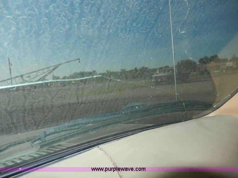 image for item H3100 1987 Toyota pickup truck