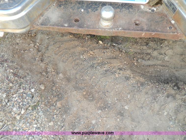 image for item H3100 1987 Toyota pickup truck