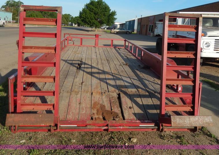 image for item H3101 1997 YMS tandem axle trailer