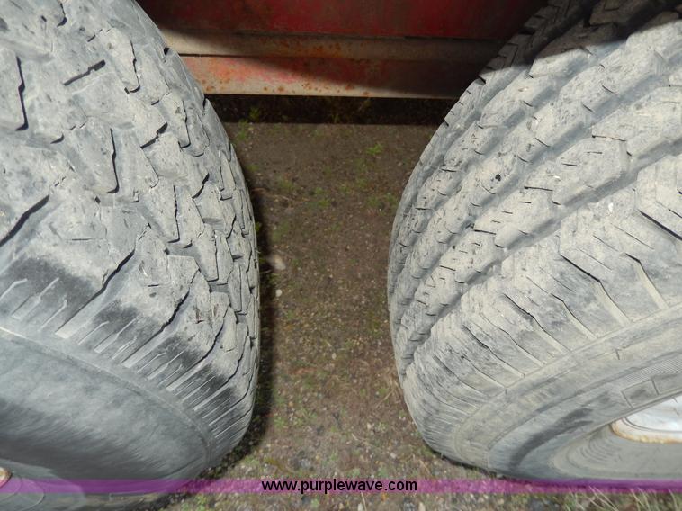 image for item H3101 1997 YMS tandem axle trailer