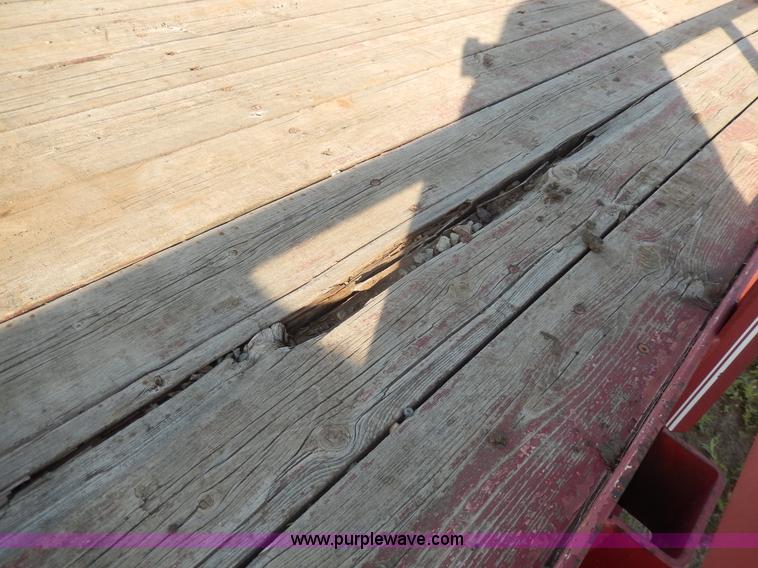 image for item H3101 1997 YMS tandem axle trailer