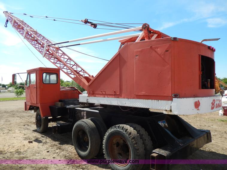image for item H3102 1964 Bantam Schield crane truck