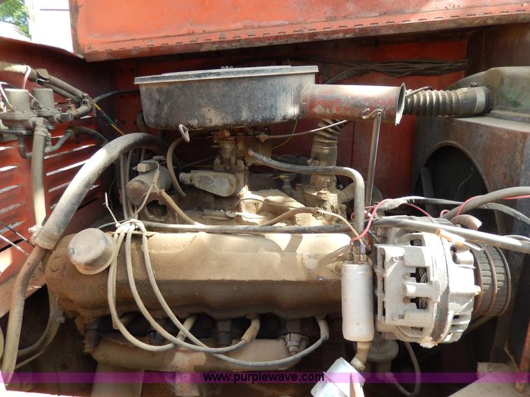 image for item H3102 1964 Bantam Schield crane truck