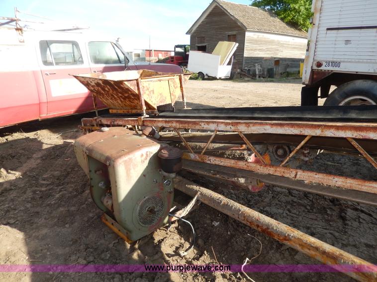 image for item H3103 Construction conveyor