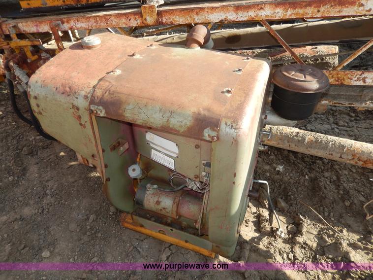 image for item H3103 Construction conveyor