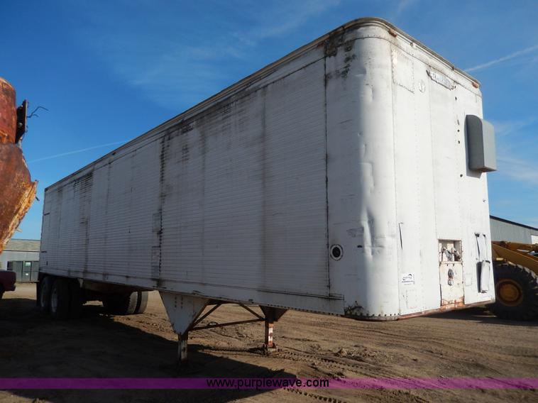 image for item H3104 1967 Trailmobile 42' dry van trailer