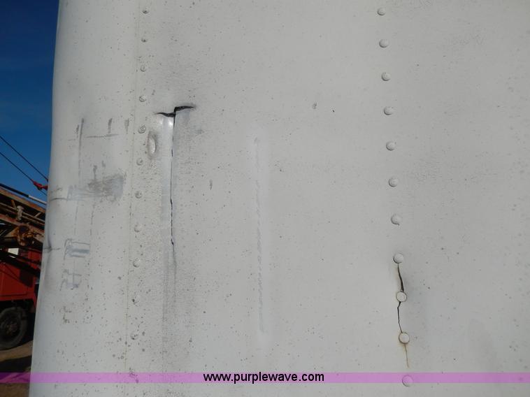 image for item H3104 1967 Trailmobile 42' dry van trailer