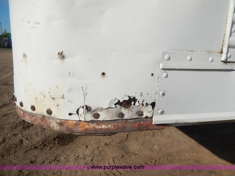 image for item H3104 1967 Trailmobile 42' dry van trailer