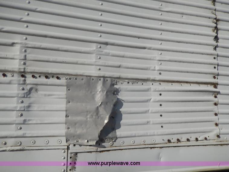 image for item H3104 1967 Trailmobile 42' dry van trailer