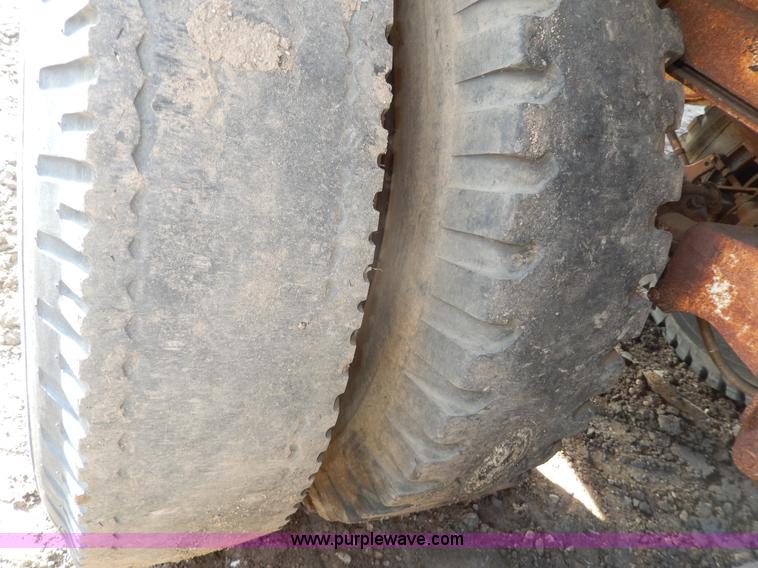 image for item H3104 1967 Trailmobile 42' dry van trailer