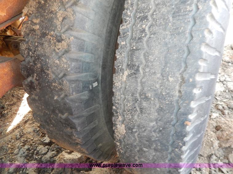 image for item H3104 1967 Trailmobile 42' dry van trailer