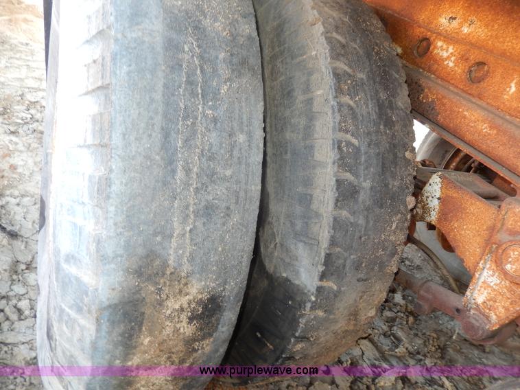 image for item H3104 1967 Trailmobile 42' dry van trailer