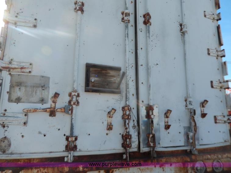 image for item H3104 1967 Trailmobile 42' dry van trailer