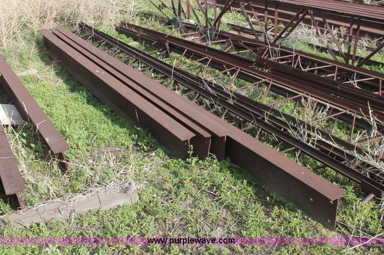 image for item H3109 (20) assorted steel and I-beam iron sections