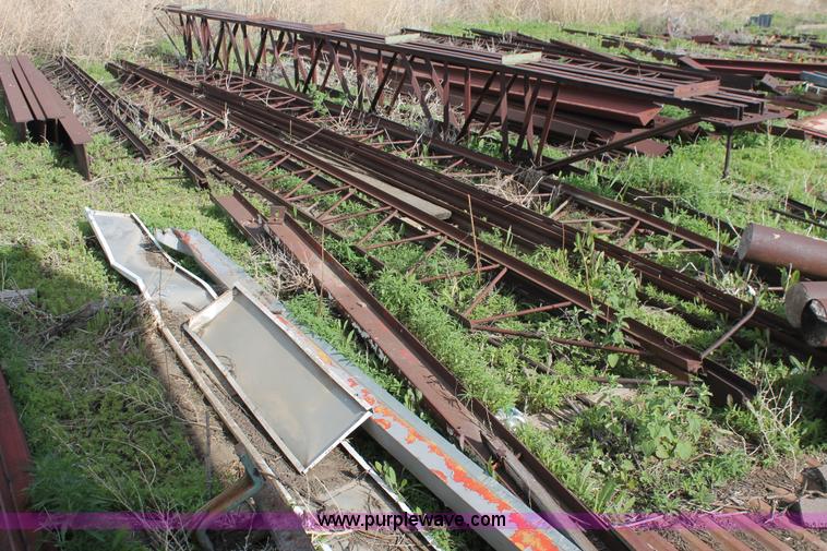 image for item H3114 Approximately 125 steel trusses